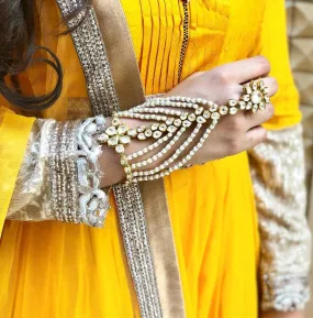 Avery Kundan Hand Harness