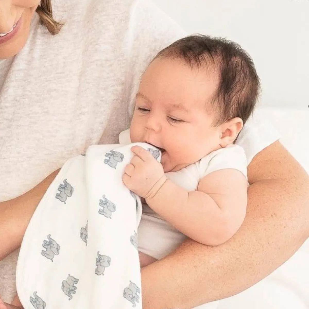 KeaBabies Softe Muslin Burp Cloths - Pets & Paws